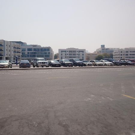 Abree building New Hostel Dubai Buitenkant foto