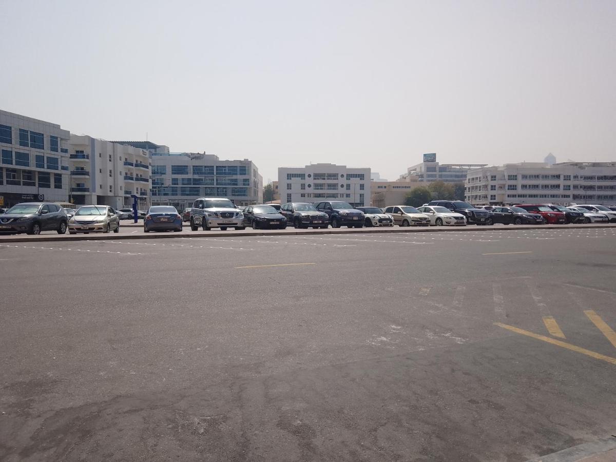 Abree building New Hostel Dubai Buitenkant foto