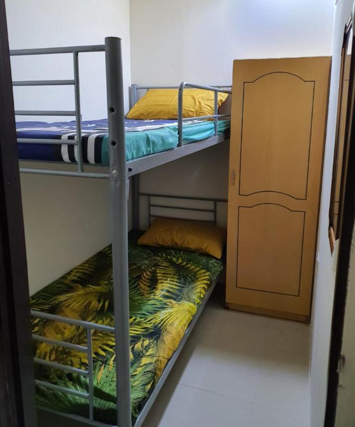 Abree building New Hostel Dubai Buitenkant foto